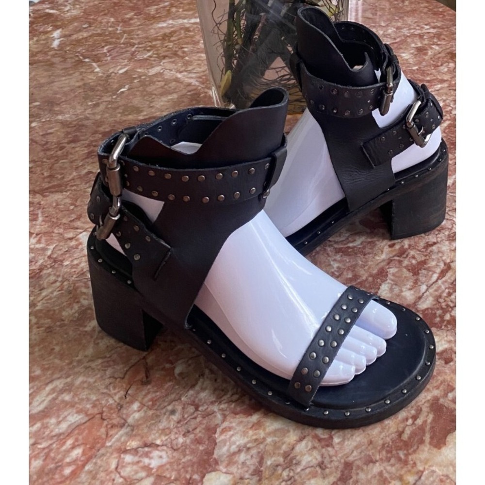 New Free People  Happiness Black Leather Heeled Sandal Sz 38/38.5 /US‎ 8.5M $158 - Picture 2 of 10